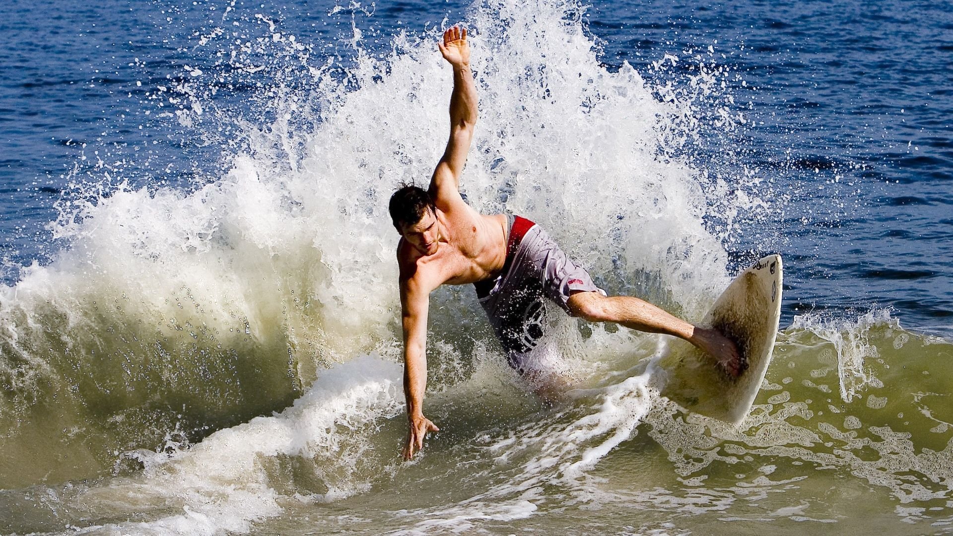 未来之星:年轻新秀在季后赛中的爆发瞬间!,未来之星即将诞生